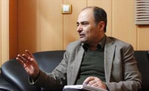 محموداسلامیان رییس کنونی سازمان بازنشستگی کشور ، در زمان مدیریت خود بر ذوب آهن  با انتقال امتیاز خرید و فروش میلیونها تن فولاد به برادران علاقبند ، توانست به سرمایه زیادی دست یافته و آن سرمایه ها را در انگلستان به کار اندازد   