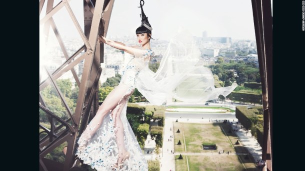 151027151138-jessica-minh-anh-eiffel-tower-super-169